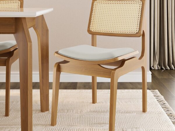 Nunca saem de moda: As cadeiras de madeira e seu lugar na decoração contemporânea